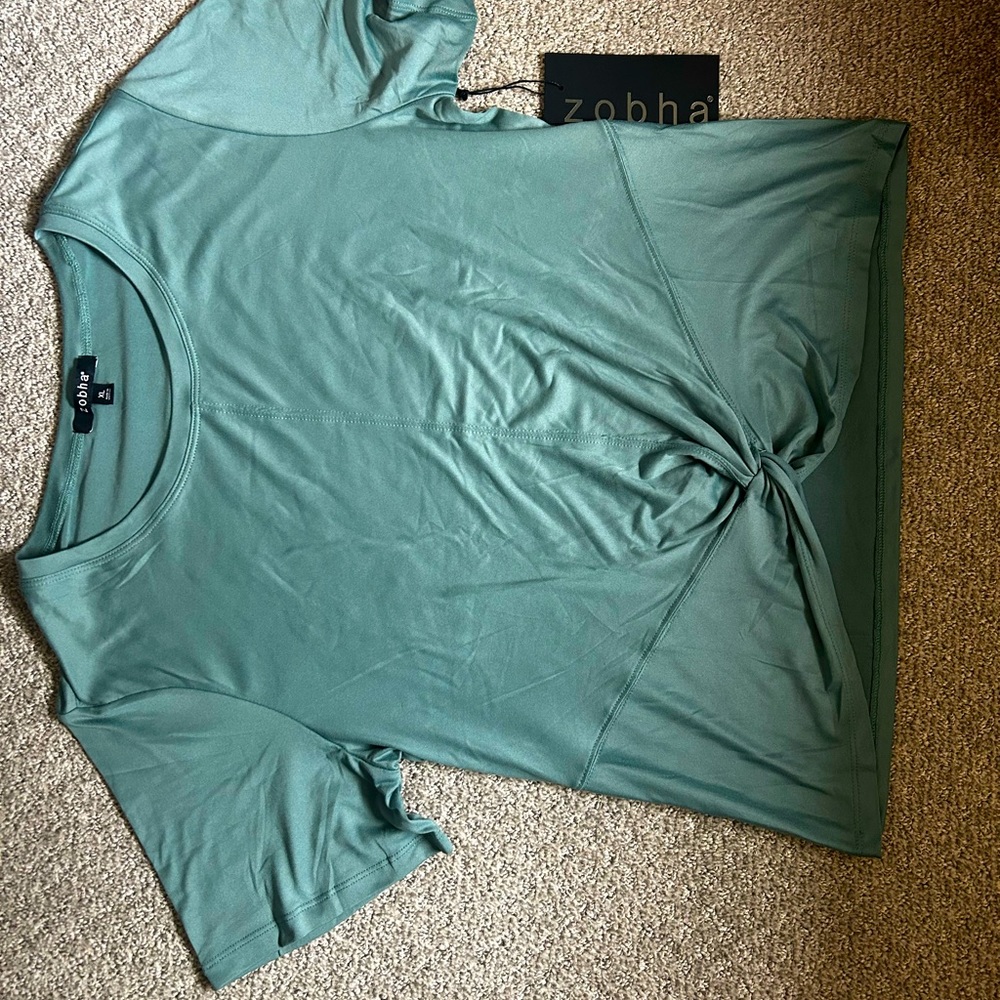 Zobha crop XL work out shirt